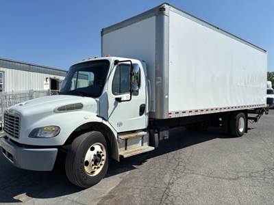 Freightliner M2 106 26 ft Box Truck - 240HP, 9 Speed Automatic, Roll up Door, Liftgate
