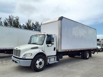 Freightliner M2 106 26 ft Box Truck - 240HP, 6 Speed Automatic, Roll up Door, Liftgate