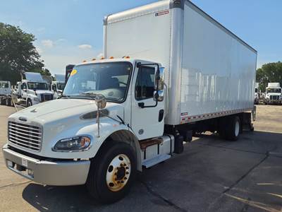 Freightliner M2 106 26 ft Box Truck - 240HP, 6 Speed Automatic, Roll up Door, Liftgate