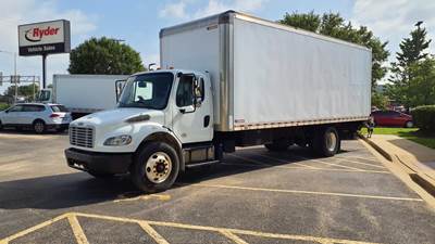 Freightliner M2 106 26 ft Box Truck - 240HP, 9 Speed Automatic, Roll up Door, Liftgate
