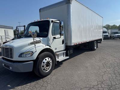 Freightliner M2 106 26 ft Box Truck - 230HP, 6 Speed Automatic, Roll up Door, Liftgate