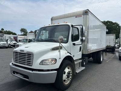Freightliner M2 106 18 ft Box Truck - 240HP, 6 Speed Automatic, Roll up Door, Liftgate