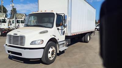 Freightliner M2 106 26 ft Box Truck - 240HP, 9 Speed Automatic, Liftgate