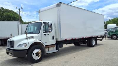 Freightliner M2 106 28 ft Box Truck - 280HP, 6 Speed Automatic, Liftgate