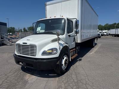 Freightliner M2 106 26 ft Box Truck - 280HP, 6 Speed Automatic, Roll up Door, Liftgate