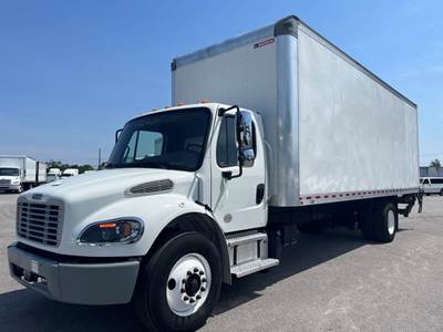 Freightliner M2 106 26 ft Box Truck - 240HP, 6 Speed Automatic, Roll up Door, Liftgate