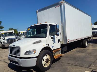 Freightliner M2 106 26 ft Box Truck - 240HP, 9 Speed Automatic, Roll up Door, Liftgate