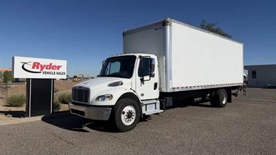 Freightliner M2 106 26 ft Box Truck - 260HP, 6 Speed Automatic, Roll up Door, Liftgate