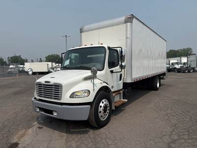 Freightliner M2 106 26 ft Box Truck - 230HP, 6 Speed Automatic, Roll up Door, Liftgate