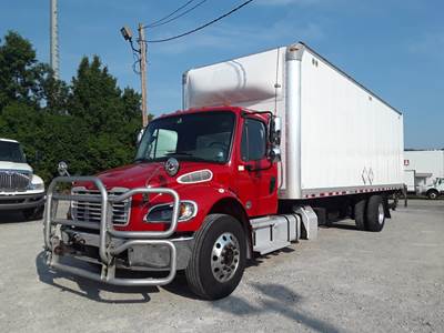 Freightliner M2 106 28 ft Box Truck - 280HP, 6 Speed Automatic, Roll up Door, Liftgate