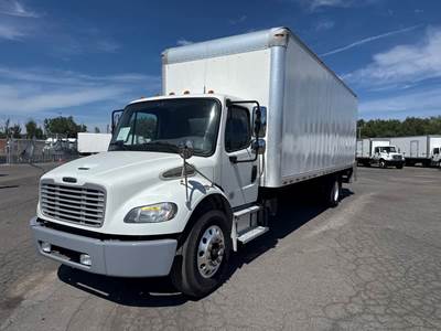 Freightliner M2 106 26 ft Box Truck - 230HP, 6 Speed Automatic, Roll up Door, Liftgate