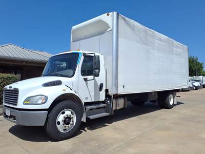 Freightliner M2 106 24 ft Box Truck - 300HP, 6 Speed Automatic