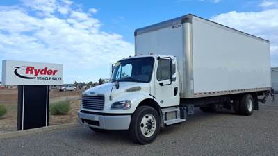Freightliner M2 106 26 ft Box Truck - 260HP, 6 Speed Automatic, Roll up Door, Liftgate