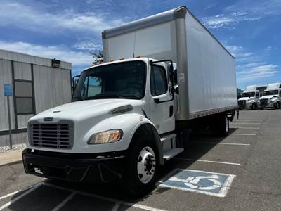 Freightliner M2 106 26 ft Box Truck - 240HP, 9 Speed Automatic, Roll up Door, Liftgate
