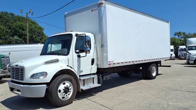 Freightliner M2 106 24 ft Box Truck - 260HP, 9 Speed Automatic, Roll up Door