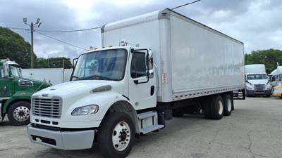 Freightliner M2 106 28 ft Box Truck - 270HP, 6 Speed Automatic, Roll up Door