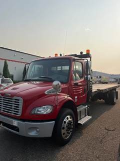 Freightliner M2 106 22 ft Box Truck - 250HP, 6 Speed Automatic