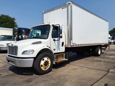 Freightliner M2 106 26 ft Box Truck - 240HP, 9 Speed Automatic, Roll up Door, Liftgate