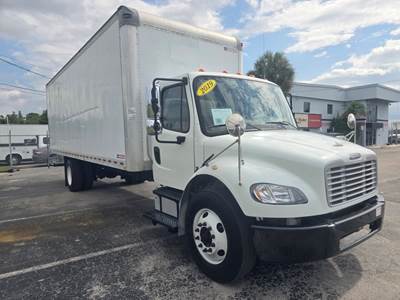Freightliner M2 106 26 ft Box Truck - 240HP, 6 Speed Automatic, Roll up Door