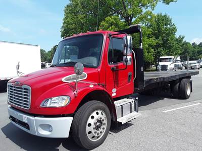 Freightliner M2 106 22 ft Box Truck - 250HP, 6 Speed Automatic