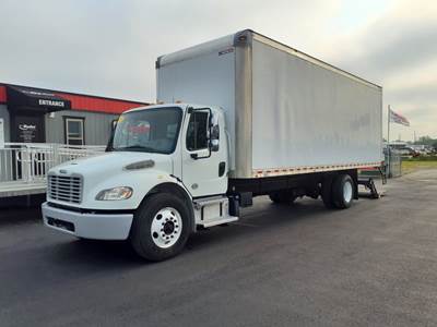 Freightliner M2 106 26 ft Box Truck - 240HP, 9 Speed Automatic, Roll up Door, Liftgate
