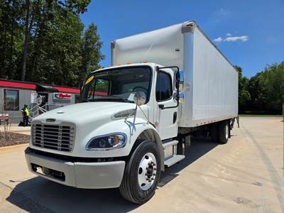 Freightliner M2 106 26 ft Box Truck - 240HP, 6 Speed Automatic, Roll up Door, Liftgate