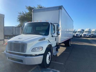Freightliner M2 106 26 ft Box Truck - 240HP, 9 Speed Automatic, Roll up Door, Liftgate