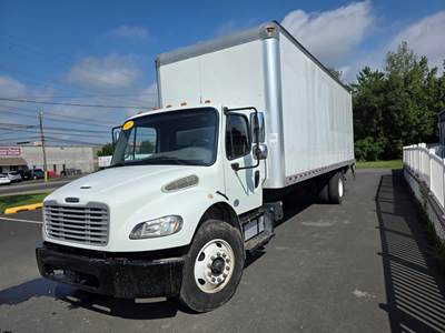 Freightliner M2 106 26 ft Box Truck - 280HP, 9 Speed Automatic, Roll up Door, Liftgate
