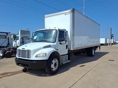 Freightliner M2 106 26 ft Box Truck - 240HP, 9 Speed Automatic, Roll up Door, Liftgate