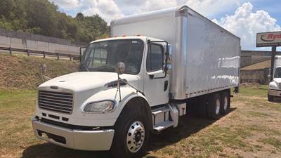 Freightliner M2 106 22 ft Box Truck - 270HP, 6 Speed Automatic, Roll up Door, Liftgate