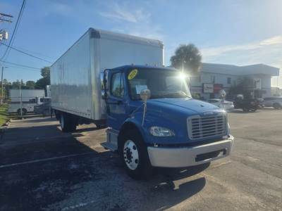 Freightliner M2 106 26 ft Box Truck - 220HP, 6 Speed Automatic, Roll up Door, Liftgate