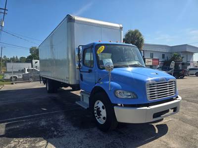Freightliner M2 106 26 ft Box Truck - 220HP, 6 Speed Automatic, Roll up Door, Liftgate