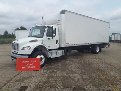 Freightliner M2 106 28 ft Box Truck - 270HP, 6 Speed Automatic, Roll up Door, Liftgate