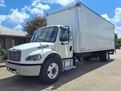 Freightliner M2 106 26 ft Box Truck - 260HP, 6 Speed Automatic, Roll up Door, Liftgate
