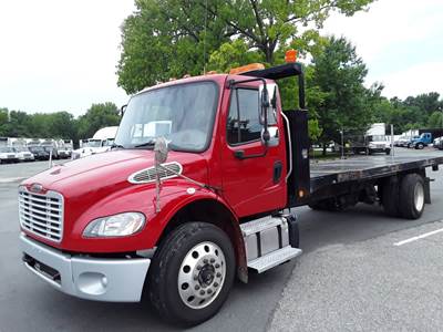 Freightliner M2 106 24 ft Box Truck - 250HP, 6 Speed Automatic