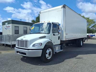 Freightliner M2 106 26 ft Box Truck - 240HP, 6 Speed Automatic, Roll up Door, Liftgate