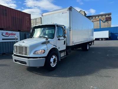 Freightliner M2 106 26 ft Box Truck - 240HP, 9 Speed Automatic, Roll up Door, Liftgate