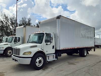 Freightliner M2 106 26 ft Box Truck - 240HP, 6 Speed Automatic, Roll up Door, Liftgate