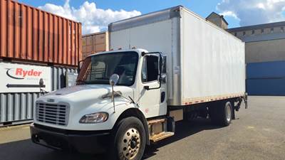 Freightliner M2 106 22 ft Box Truck - 230HP, 6 Speed Automatic, Roll up Door, Liftgate