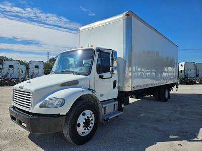 Freightliner M2 106 26 ft Box Truck - 240HP, 9 Speed Automatic, Roll up Door, Liftgate