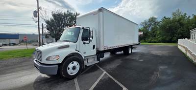Freightliner M2 106 26 ft Box Truck - 260HP, 9 Speed Automatic, Roll up Door, Liftgate