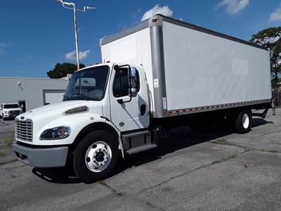 Freightliner M2 106 26 ft Box Truck - 230HP, 9 Speed Automatic, Roll up Door, Liftgate