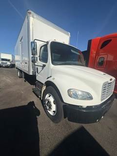Freightliner M2 106 26 ft Box Truck - 240HP, 9 Speed Automatic, Roll up Door, Liftgate