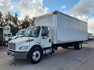 Freightliner M2 106 26 ft Box Truck - 240HP, 6 Speed Automatic, Roll up Door