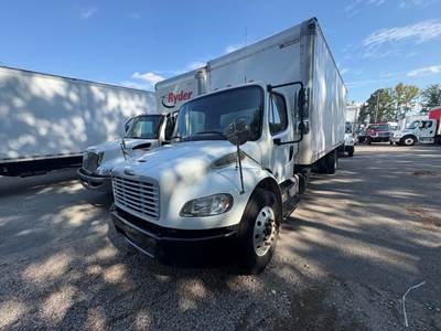 Freightliner M2 106 26 ft Box Truck - 260HP, 5 Speed Automatic, Roll up Door, Liftgate