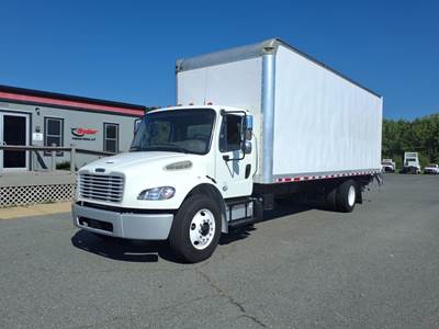 Freightliner M2 106 26 ft Box Truck - 240HP, 9 Speed Automatic, Roll up Door, Liftgate