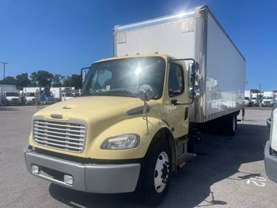 Freightliner M2 106 26 ft Box Truck - 240HP, 6 Speed Automatic, Roll up Door, Liftgate