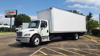 Freightliner M2 106 26 ft Box Truck - 230HP, 6 Speed Automatic, Roll up Door, Liftgate