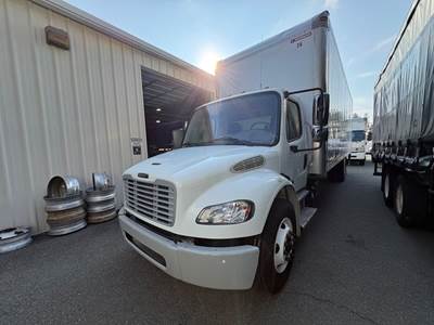 Freightliner M2 106 28 ft Box Truck - 230HP, 6 Speed Automatic, Roll up Door, Liftgate