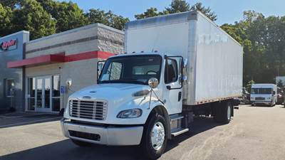 Freightliner M2 106 24 ft Box Truck - 260HP, 6 Speed Automatic, Roll up Door, Liftgate